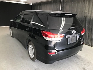 TOYOTA WISH 2010