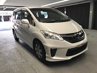 HONDA FREED 2015