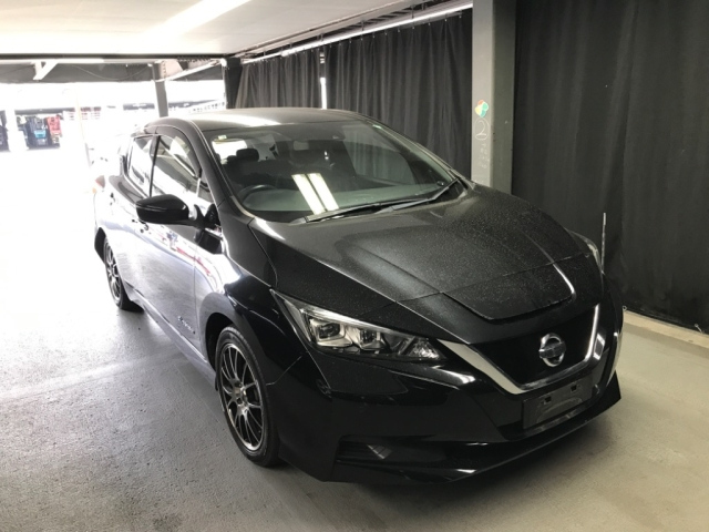 NISSAN LEAF 2018
