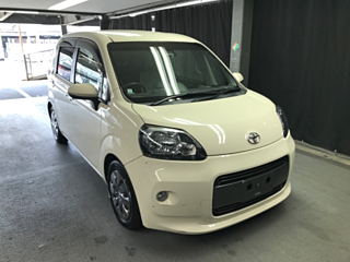 TOYOTA PORTE 2019