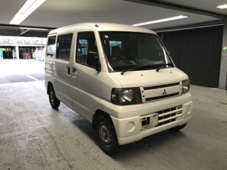 MITSUBISHI MINICAB VAN 2011