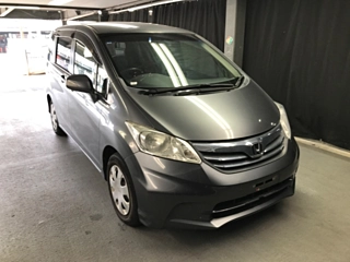 HONDA FREED 2012