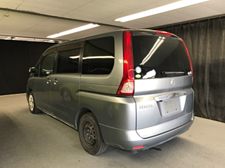 NISSAN SERENA 2010