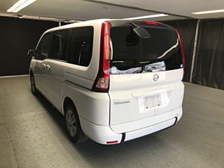 NISSAN SERENA 2009