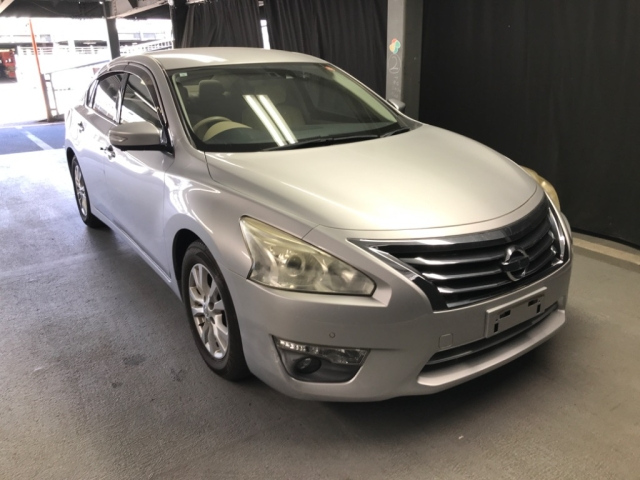 NISSAN TEANA 2015