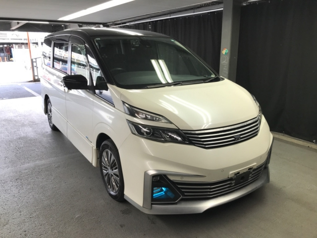 NISSAN SERENA 2017