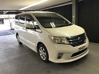 NISSAN SERENA 2011