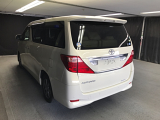 TOYOTA ALPHARD 2011