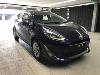 TOYOTA AQUA 2019