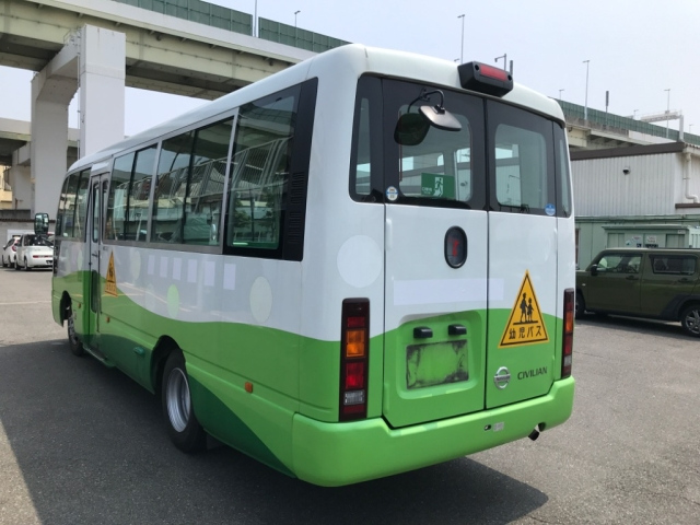 NISSAN CIVILIAN 2011