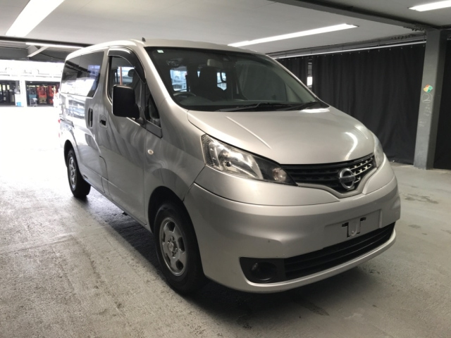 NISSAN NV200 2020