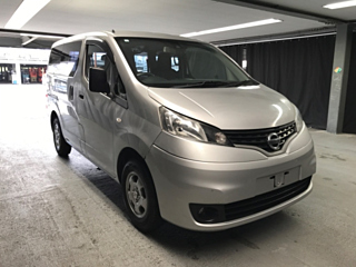 NISSAN NV200 2020