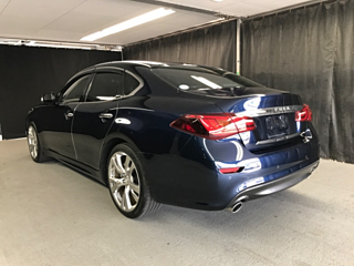 NISSAN FUGA 2015