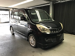 MITSUBISHI DELICA D2 2013
