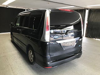 NISSAN SERENA 2011