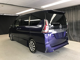 NISSAN SERENA 2017