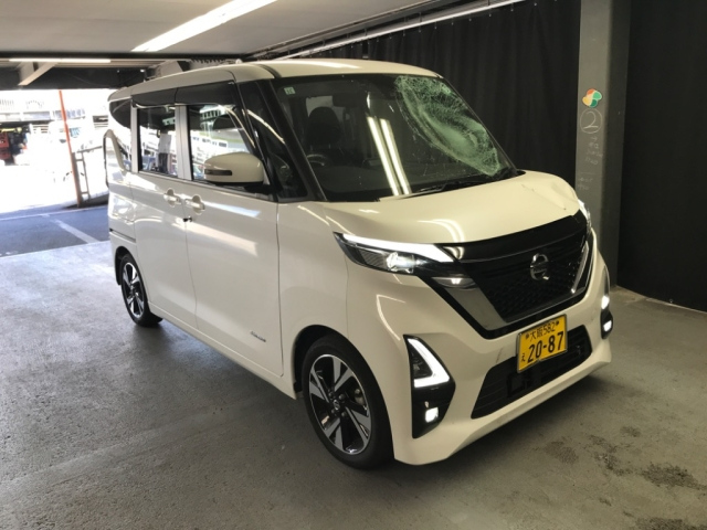 NISSAN ROOX 2021