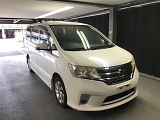 NISSAN SERENA 2011