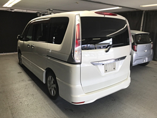 NISSAN SERENA 2011