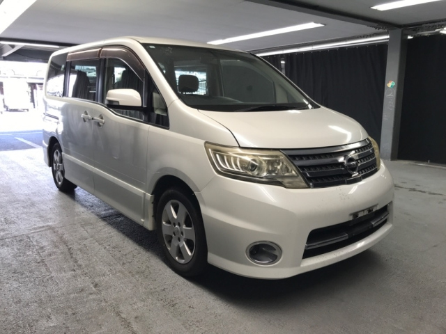 NISSAN SERENA 2009