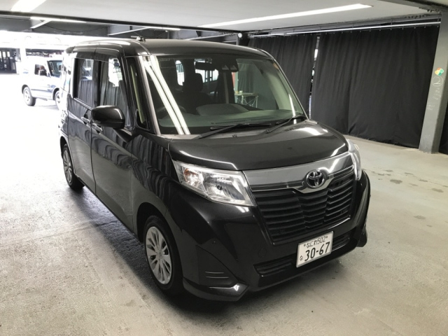 TOYOTA ROOMY 2020