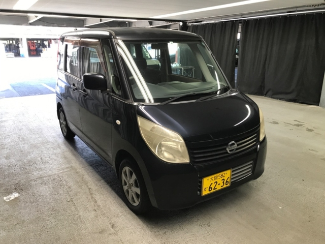 NISSAN ROOX 2011
