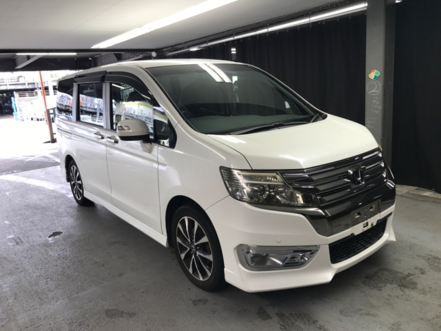 HONDA STEP WAGON 2013
