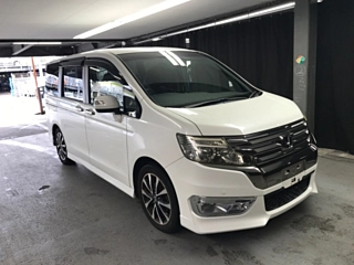 HONDA STEP WAGON 2013