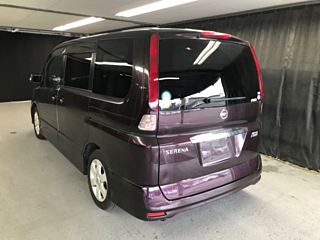 NISSAN SERENA 2010