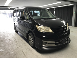 NISSAN SERENA 2013