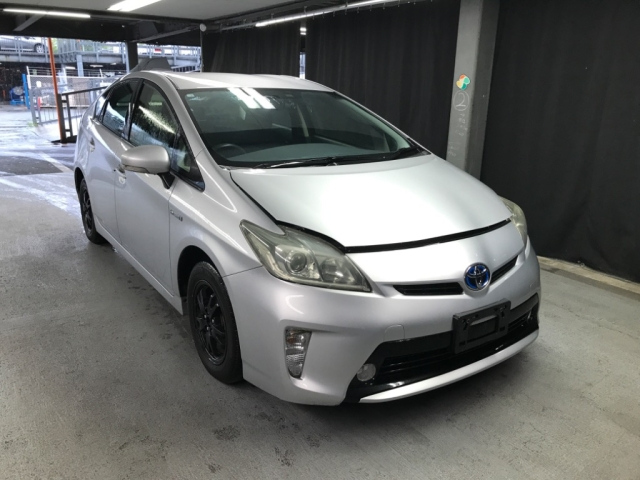 TOYOTA PRIUS 2012
