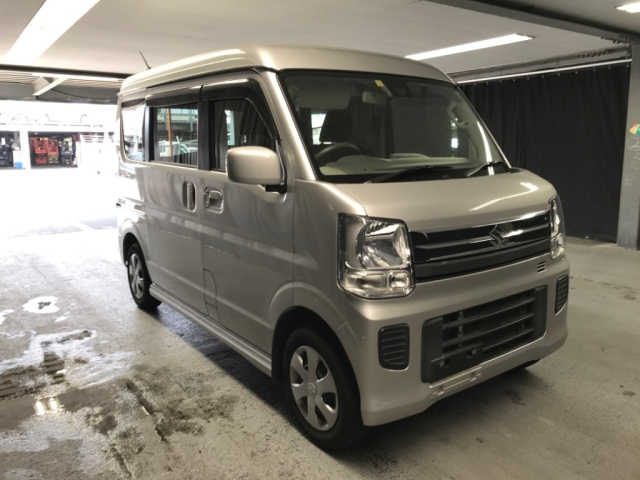 SUZUKI EVERY WAGON 2018