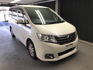NISSAN SERENA 2013