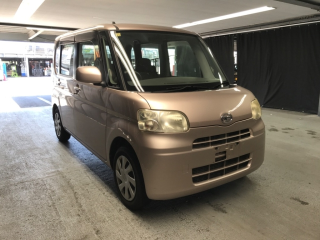 DAIHATSU TANTO 2010