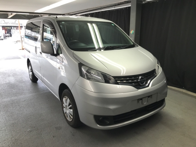 NISSAN NV200 2020