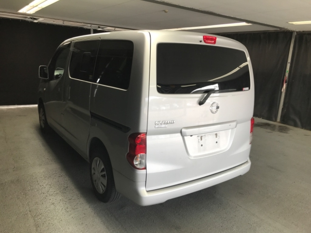 NISSAN NV200 2020