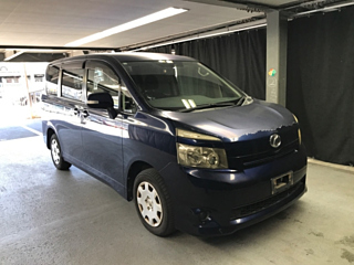 TOYOTA VOXY 2008