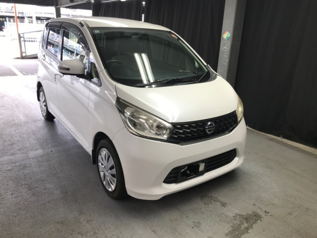 NISSAN DAYZ 2013