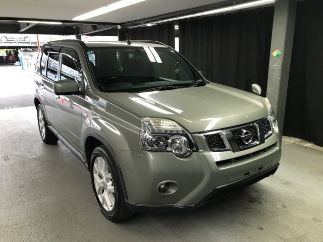 NISSAN X-TRAIL