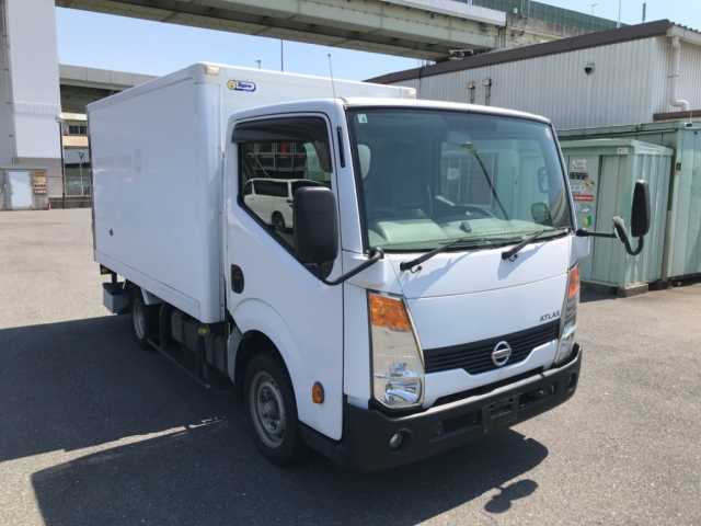 NISSAN ATLAS 2014