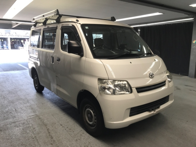 TOYOTA LITE ACE VAN 2018