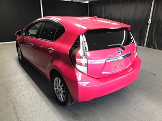 TOYOTA AQUA 2015