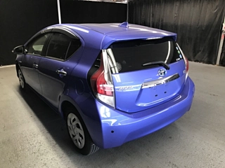 TOYOTA AQUA 2016