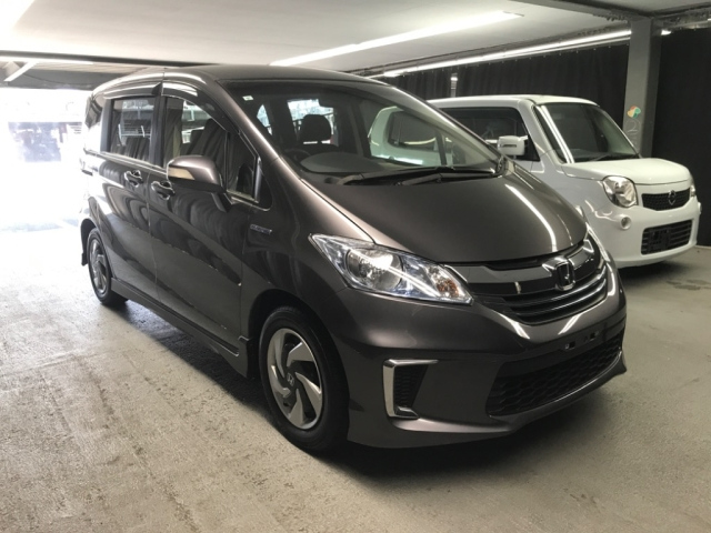 HONDA FREED 2015