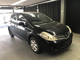 NISSAN TIIDA 2012