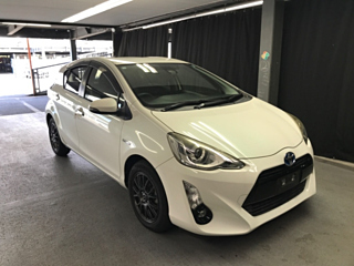 TOYOTA AQUA 2016