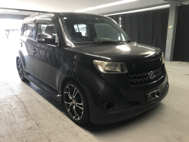 TOYOTA BB 2009