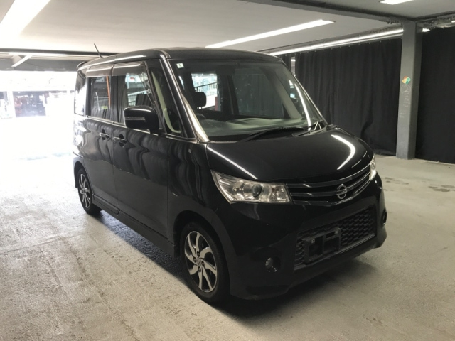 NISSAN ROOX 2012