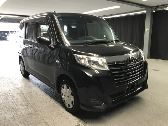 TOYOTA ROOMY 2018