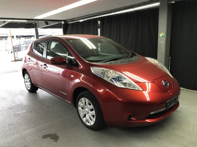 NISSAN LEAF 2016